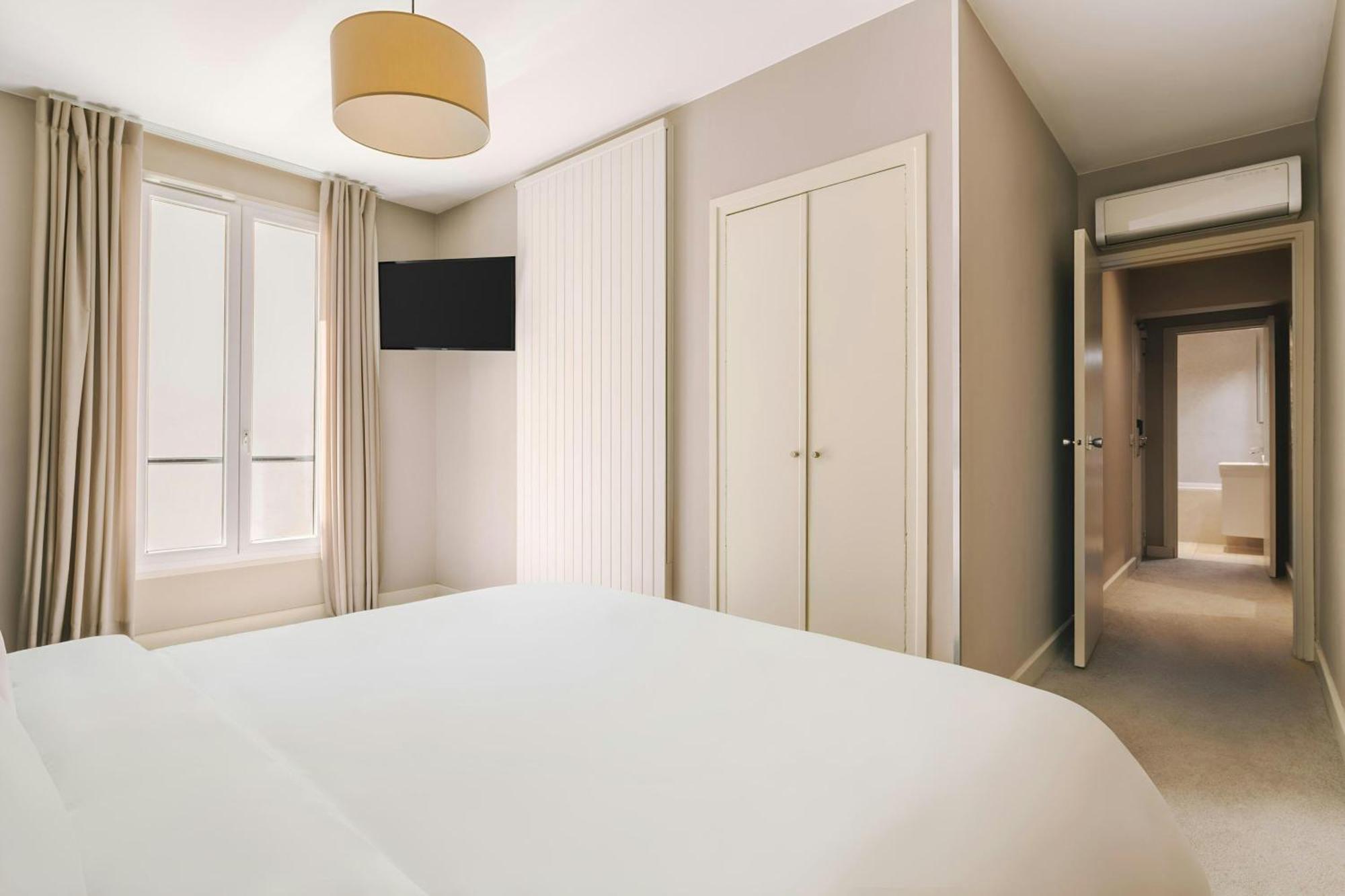 Hotel Opera Frochot Hotel